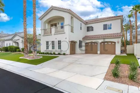 153 Cascade Lake St, Spring Valley, NV 89148