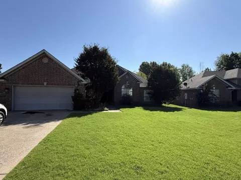 151 Sancerre Dr #NA, Maumelle, AR 72113