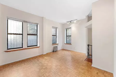 619 E 5th St #4, New York, NY 10009