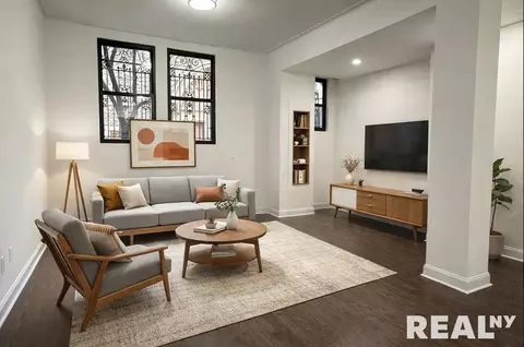 25 W 68th St #1E, New York, NY 10023