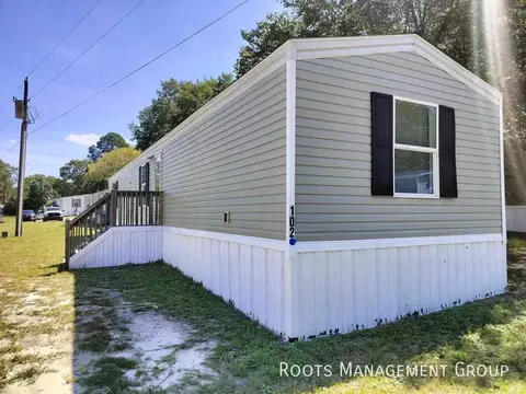 102 Connie Ct #102C, Spring Lake, NC 28390