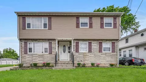 327 Brookfield Pl #2, Rahway, NJ 07065
