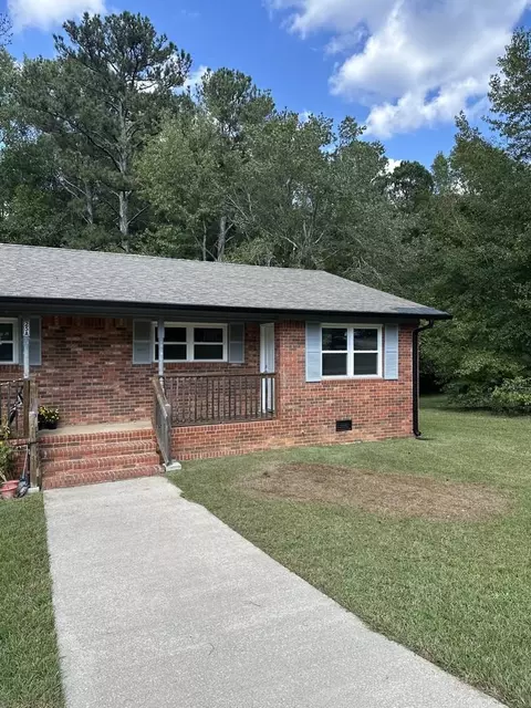 25 Fox Hall Dr #B, Douglasville, GA 30135
