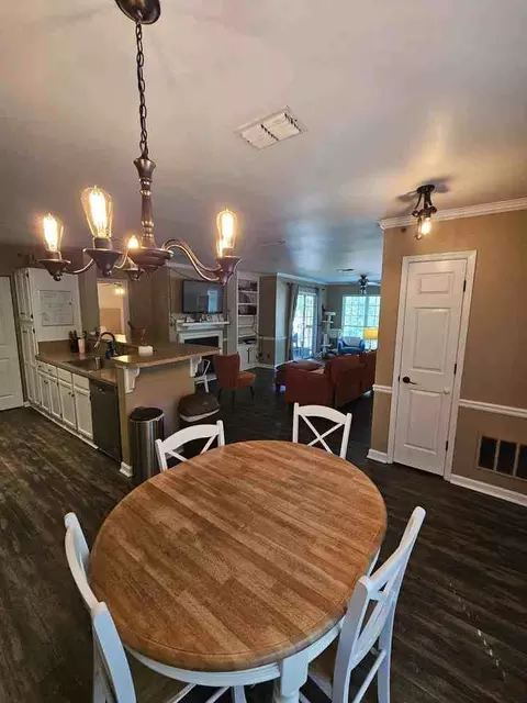1108 Mill Pond Dr SE, Smyrna, GA 30082