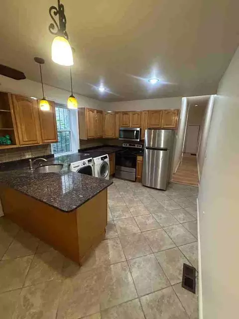 5217 Cedar Ave, Philadelphia, PA 19143