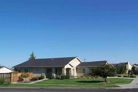 1305 NE Tucson Way, Bend, OR 97701