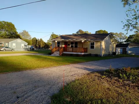 107 Oakwood Dr #NA, Havelock, NC 28532