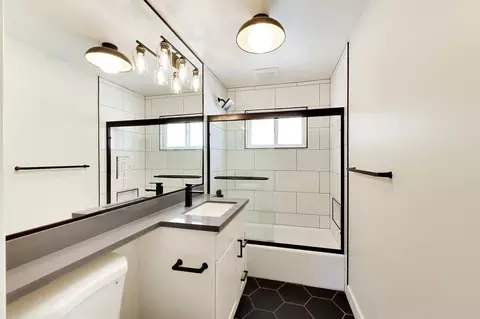 1265 Oak Grove Ave #07, Burlingame, CA 94010
