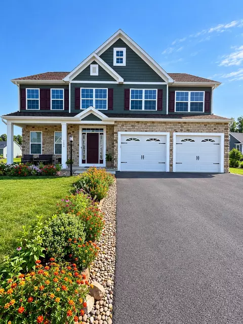 1106 Southwood Dr, Shippensburg, PA 17257