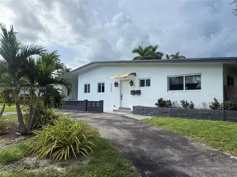520 SW 5th St, Hallandale Beach, FL 33009