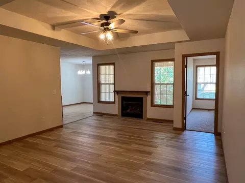 2957 W Cardinal St, Springfield, MO 65810 photo 3