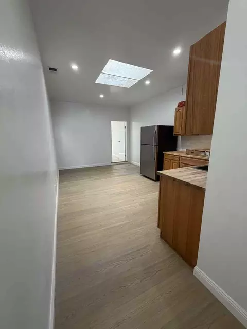1818 Silver Ave #3, San Francisco, CA 94124