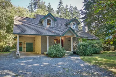 3293 French Rd, Clinton, WA 98236