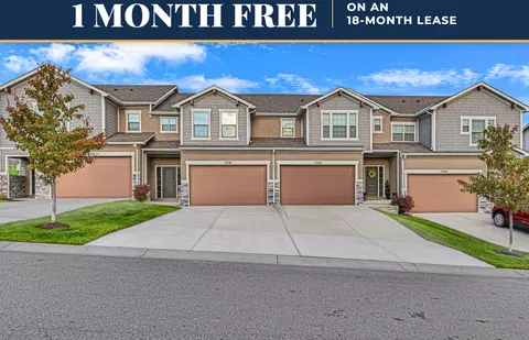 7340 Griffey St #7340, Parkville, MO 64152
