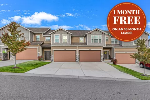 7340 Griffey St #7340, Parkville, MO 64152