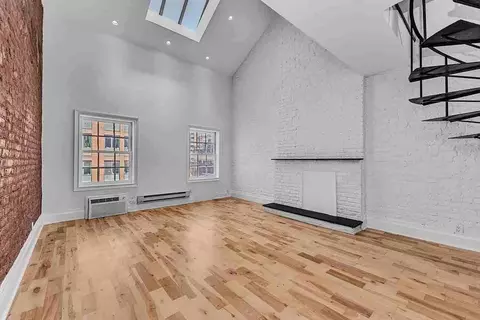 404 W 22nd St #4F, New York, NY 10011