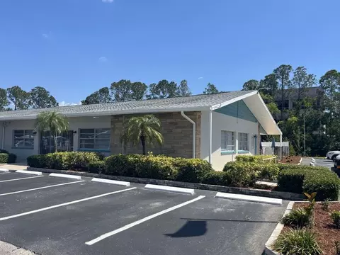 15666 49th St N #1122, Clearwater, FL 33762