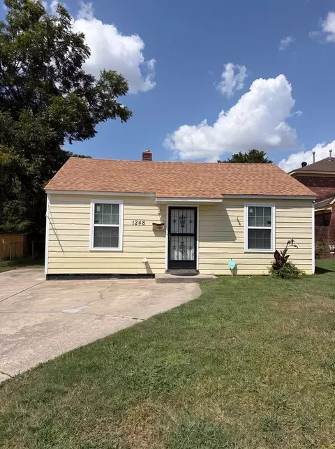 1246 Gausco Rd, Memphis, TN 38106