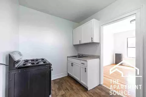 7351 N Damen Ave #14, Chicago, IL 60645