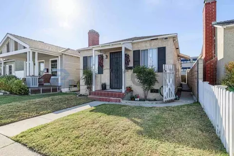 341 10th St #B, Seal Beach, CA 90740