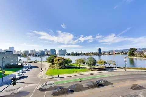 1524 1st Ave #304, Oakland, CA 94606
