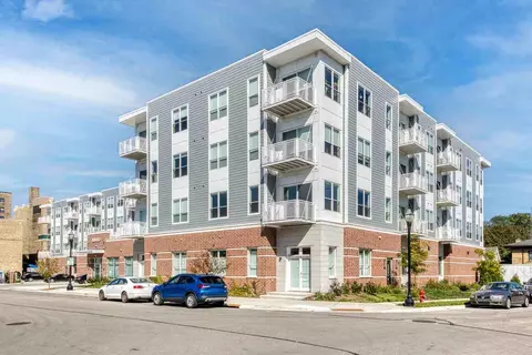5945 6th Ave #210, Kenosha, WI 53140