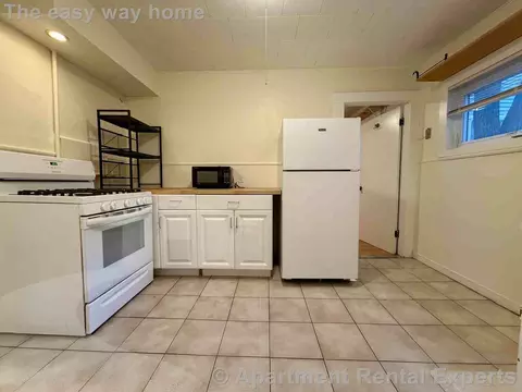 17 Bay St #2L, Cambridge, MA 02139