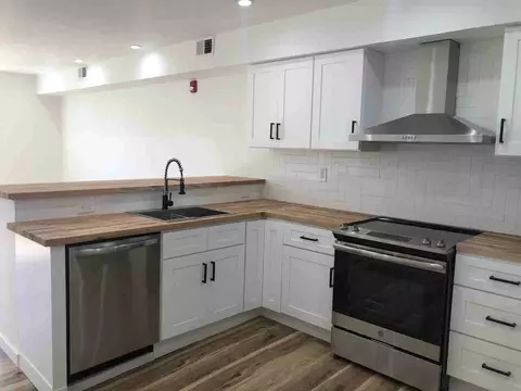 1105 S 47th St #2, Philadelphia, PA 19143