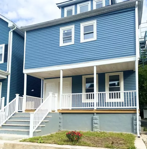 528 S Clinton St #2ND, East Orange, NJ 07018