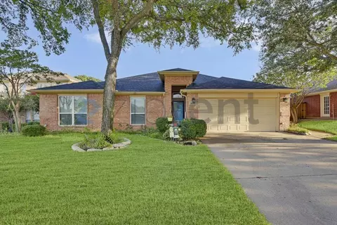 808 Chancellorsville Pkwy, Grand Prairie, TX 75052