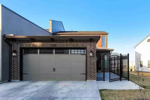 7133 9th Hole Dr, Fort Worth, TX 76179