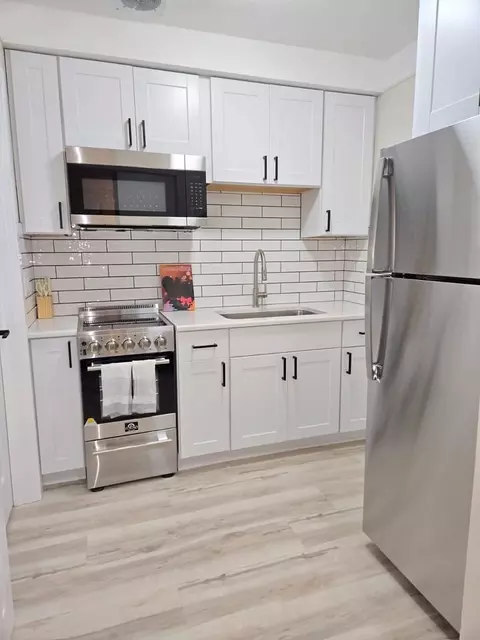 617 E Hudson Ave #7, Royal Oak, MI 48067