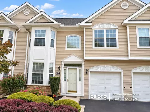 188 Shinnecock Dr, Manalapan, NJ 07726