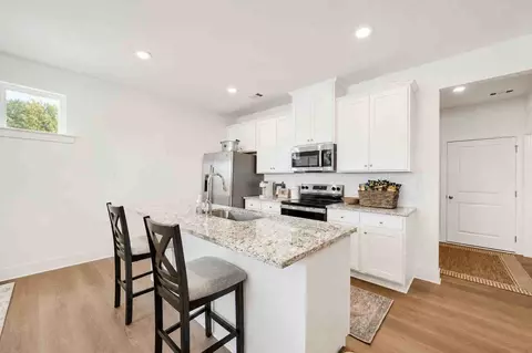 748 Chestnut Ave, Bethlehem, GA 30620