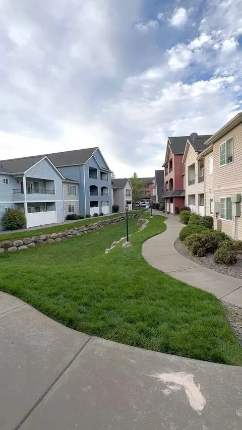 352 N Promenade Loop, Post Falls, ID 83854