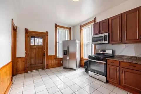 2734 W Haddon Ave #2, Chicago, IL 60622
