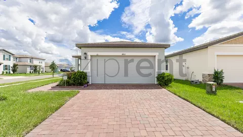 5921 Catamaran Ave, Haines City, FL 33844