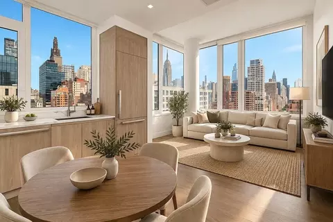 200 E 23rd St #17A, New York, NY 10010