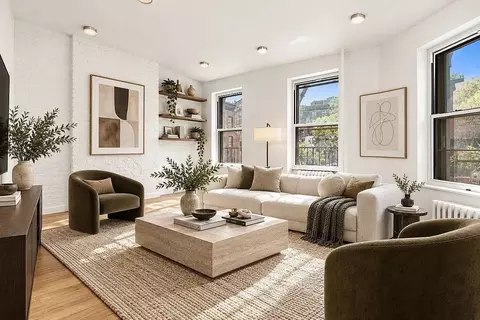 48 Bedford St #4A, New York, NY 10014
