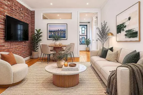 829 9th Ave #2B, New York, NY 10019