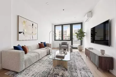 3645 31st St #6E, New York, NY 11106