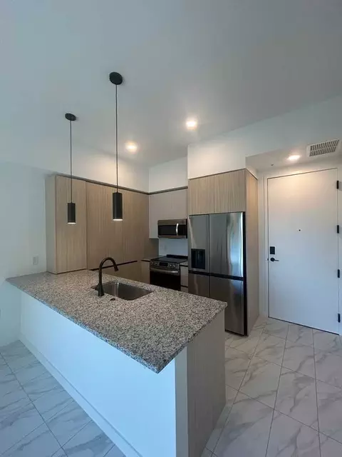 2240 NE 171 St #A1, North Miami Beach, FL 33160