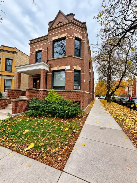 Undisclosed, Chicago, IL 60647
