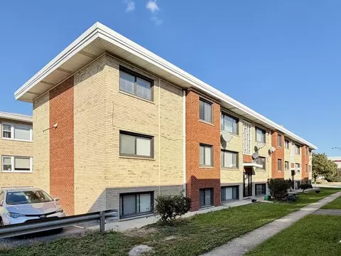 3812 25th Ave #16, Schiller Park, IL 60176