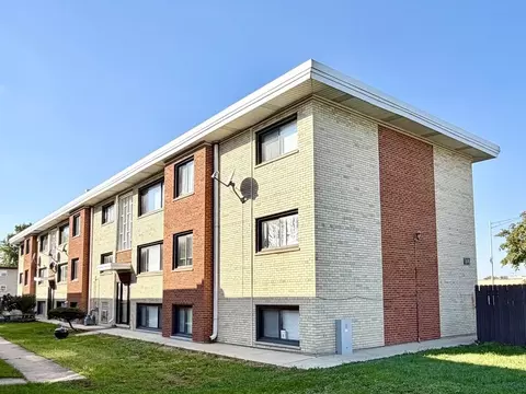 3820 25th Ave #20, Schiller Park, IL 60176