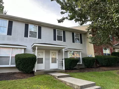 303 Pheasant Run Ct, Blacksburg, VA 24060