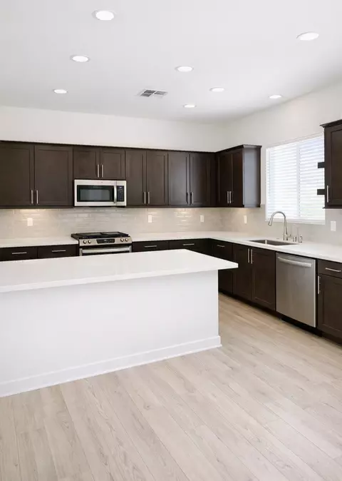 485 Village Greens Way, San Marcos, CA 92078