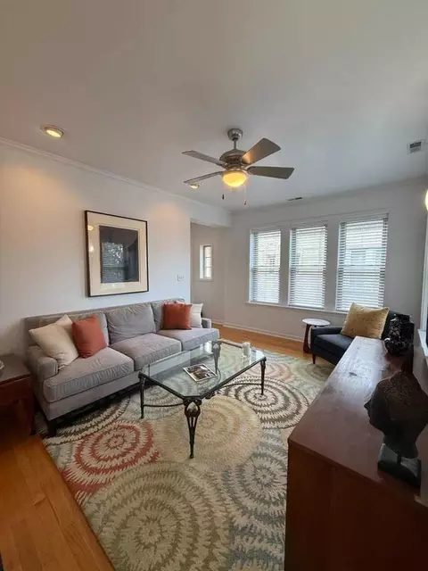 1733 W Balmoral Ave #3A, Chicago, IL 60640