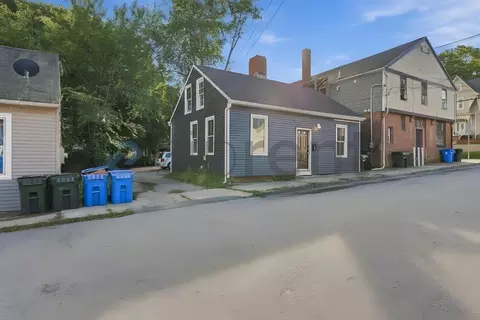 16 3rd St, Norwich, CT 06360