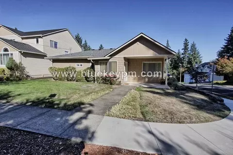 10475 SW Dunlin Pl, Beaverton, OR 97007